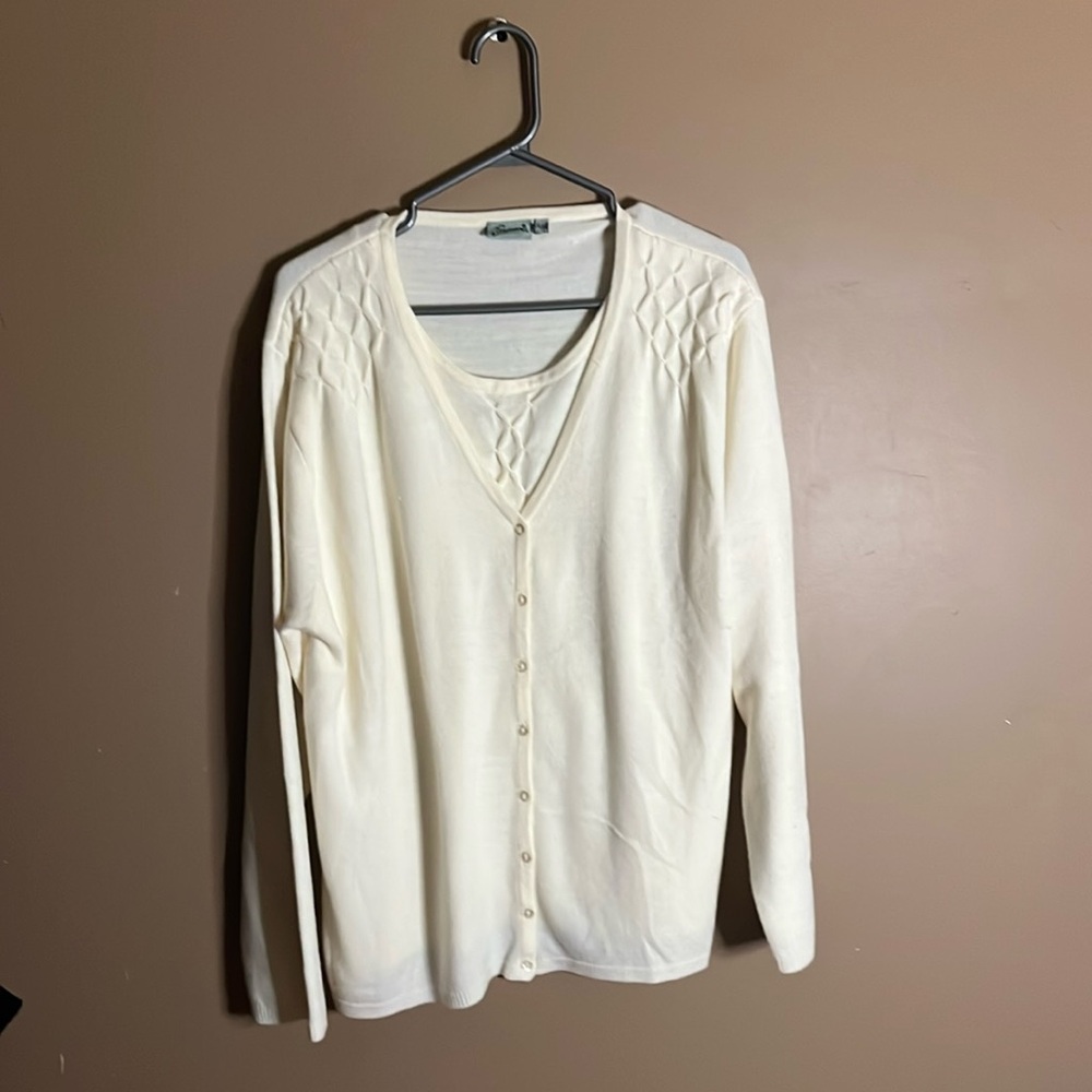 😄Double layer attached sweater cream
